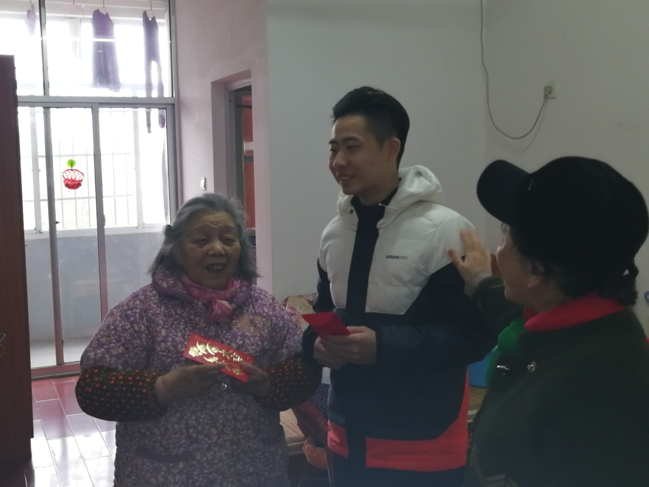 溫情滿除夕，愛心暖人心