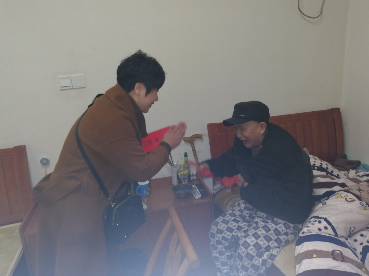 溫情滿除夕，愛心暖人心